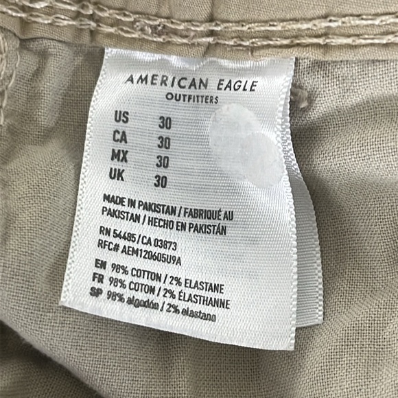 American Eagle Outfitters Men's Classic Next Level Flex Khaki Shorts Size 30 - Picture 4 of 8